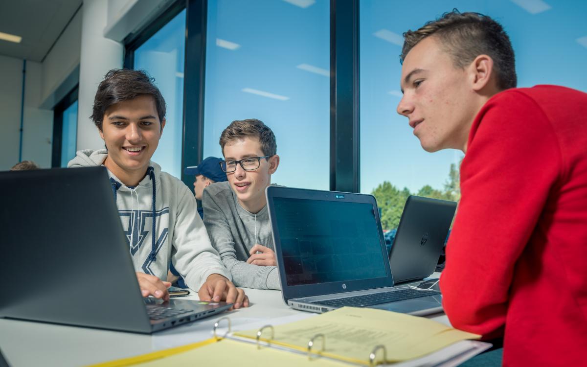 Ziek en beter melden | Technova College